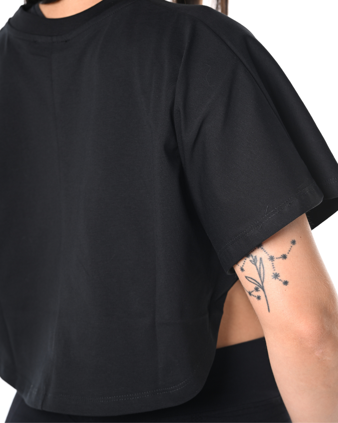 Mantella Crop - "PROMESSO"